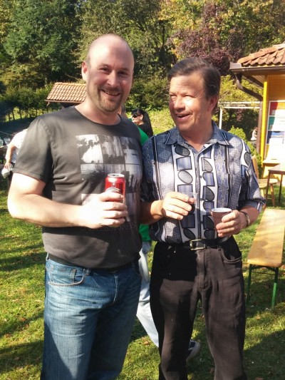 http://shramba.lovrenc.net/anzej/klepet/01cebelarski.jpg