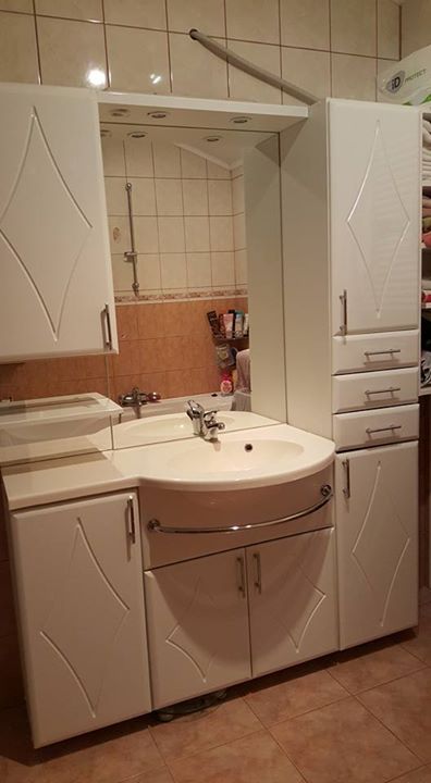 http://shramba.lovrenc.net/anzej/klepet/kopalnica.jpg
