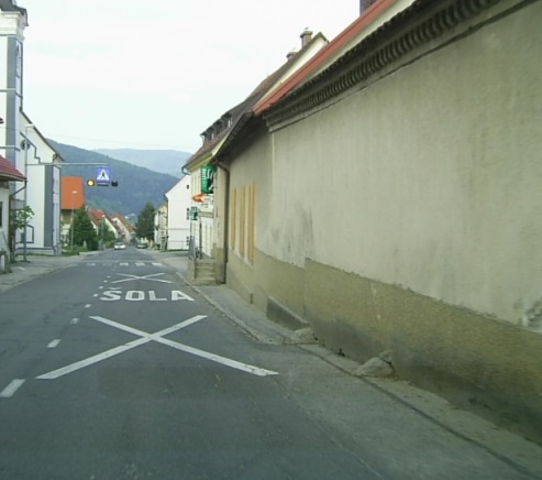 http://shramba.lovrenc.net/maxi/klepet/1m.jpg