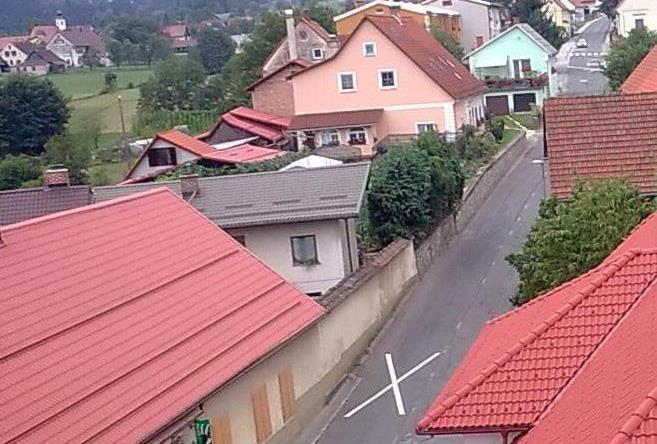 http://shramba.lovrenc.net/maxi/klepet/2s1.jpg