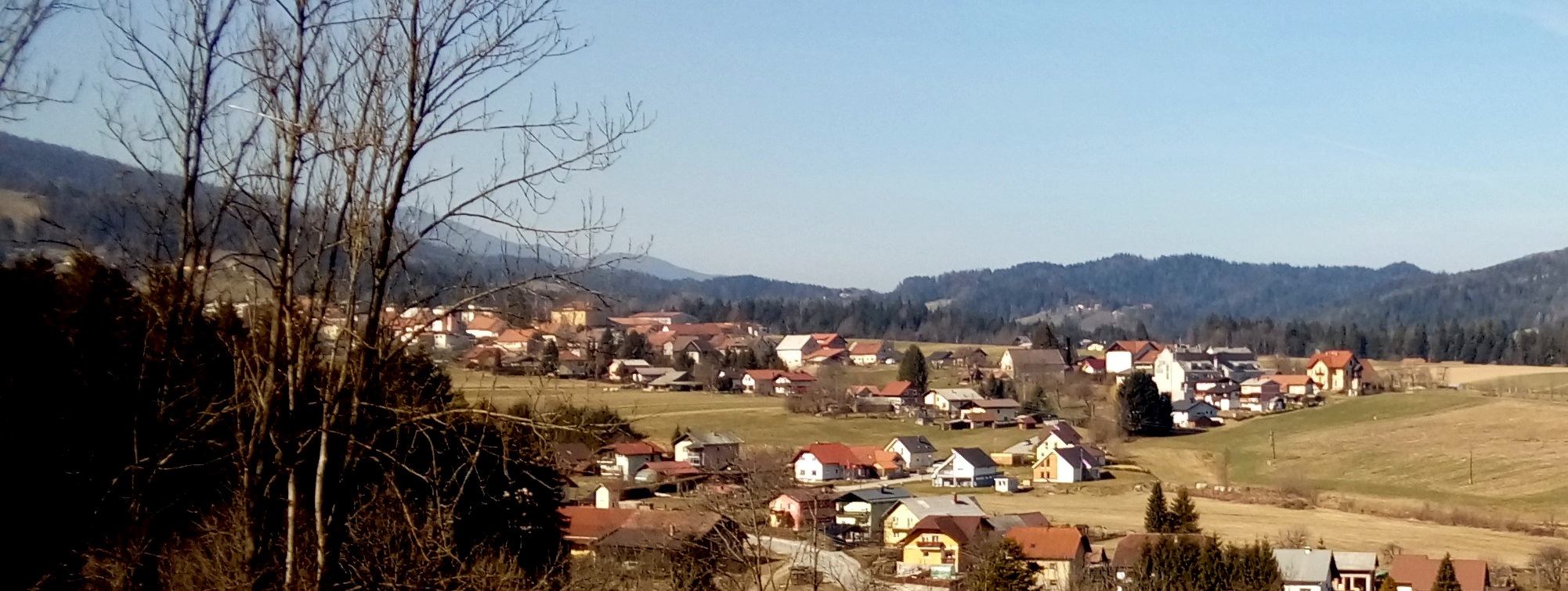 http://shramba.lovrenc.net/maxi/klepet/4kkkproti-gg-ju-l-2017.jpg