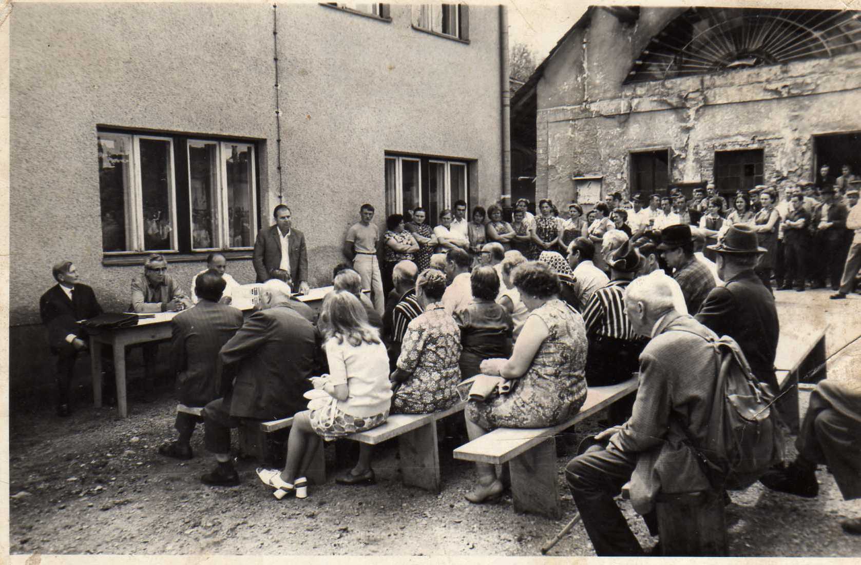 http://shramba.lovrenc.net/maxi/klepet/6b81.jpg