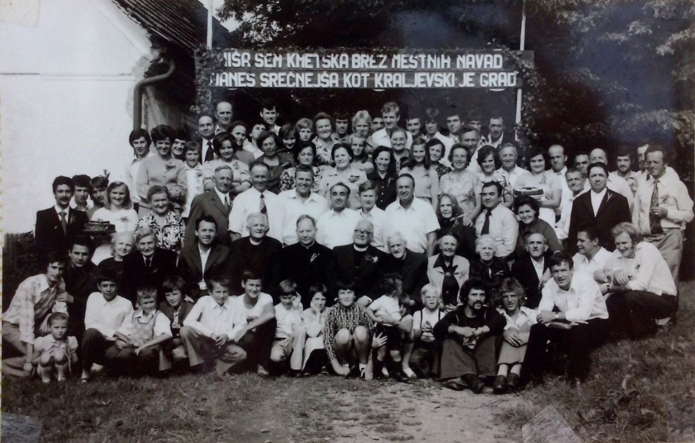 http://shramba.lovrenc.net/maxi/klepet/cam01189.jpg