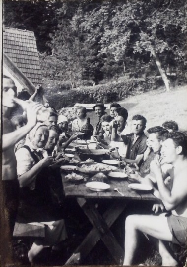 http://shramba.lovrenc.net/maxi/klepet/cam01821.jpg