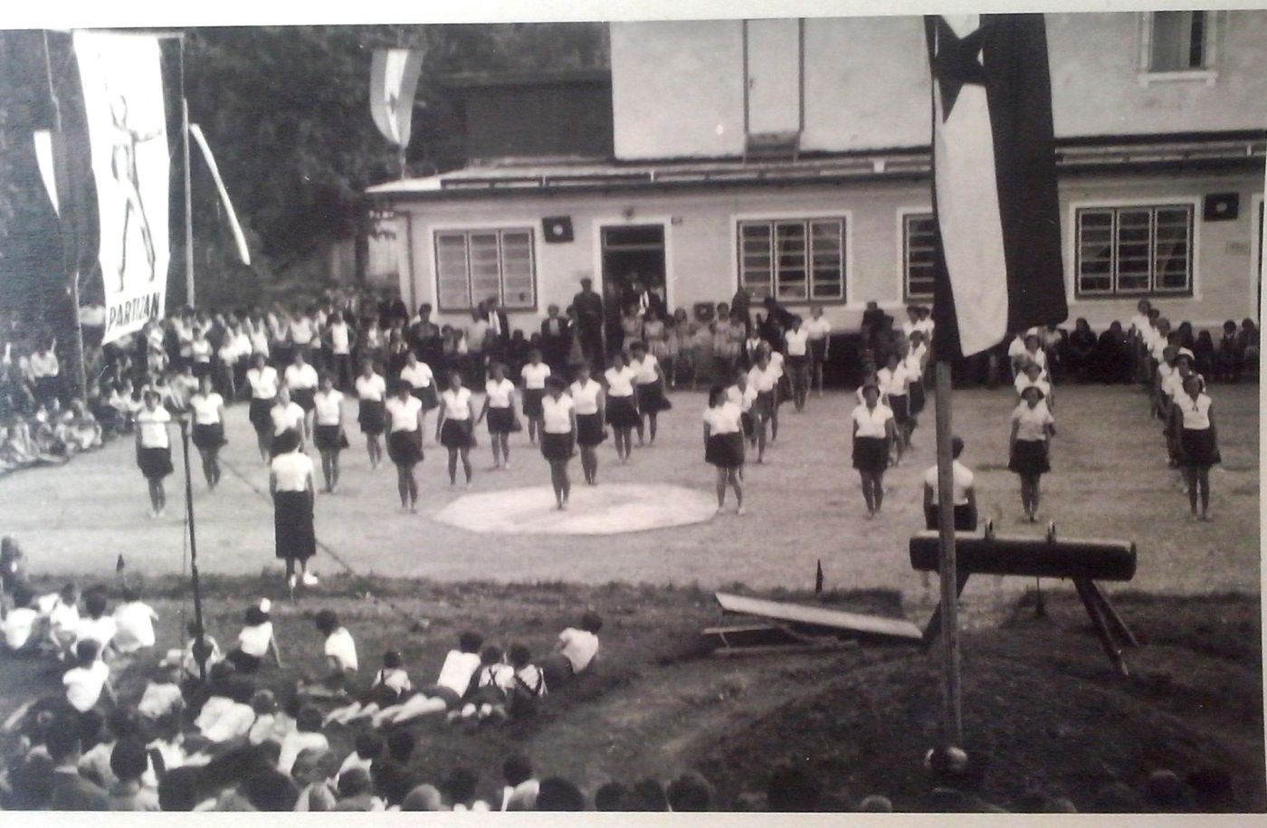 http://shramba.lovrenc.net/maxi/klepet/cam01830.jpg
