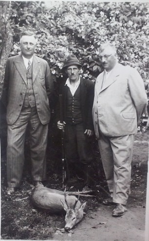 http://shramba.lovrenc.net/maxi/klepet/cam01833svojga-lovca-hoj.jpg