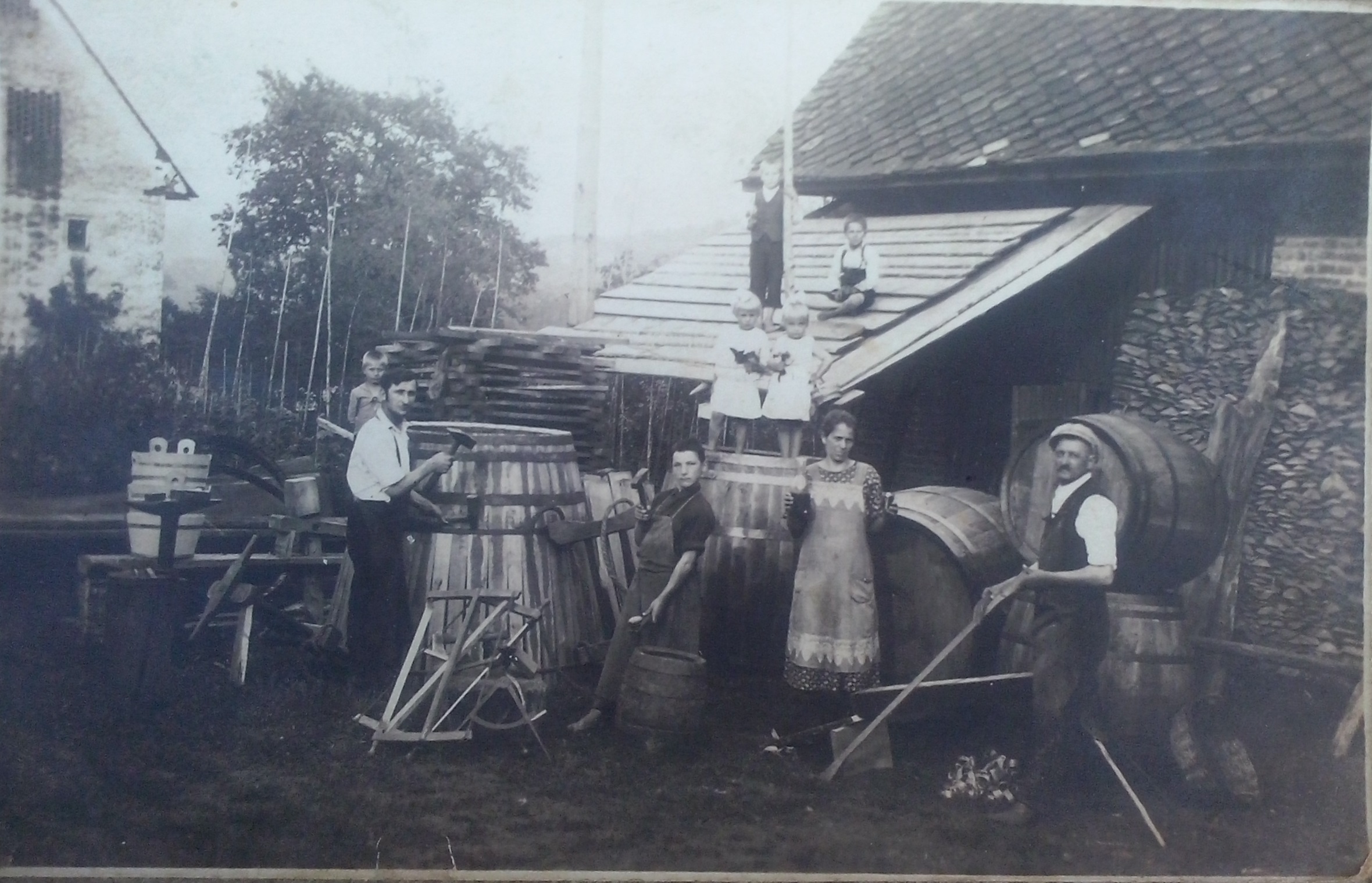 http://shramba.lovrenc.net/maxi/klepet/cam01953sketa-jozef.jpg