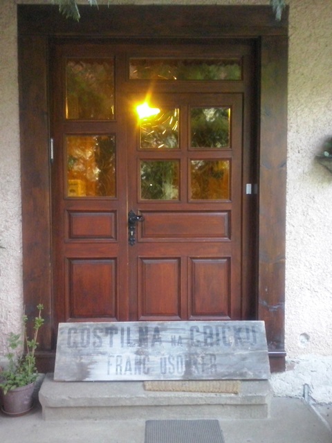 http://shramba.lovrenc.net/maxi/klepet/cam01959originalni-napis.jpg
