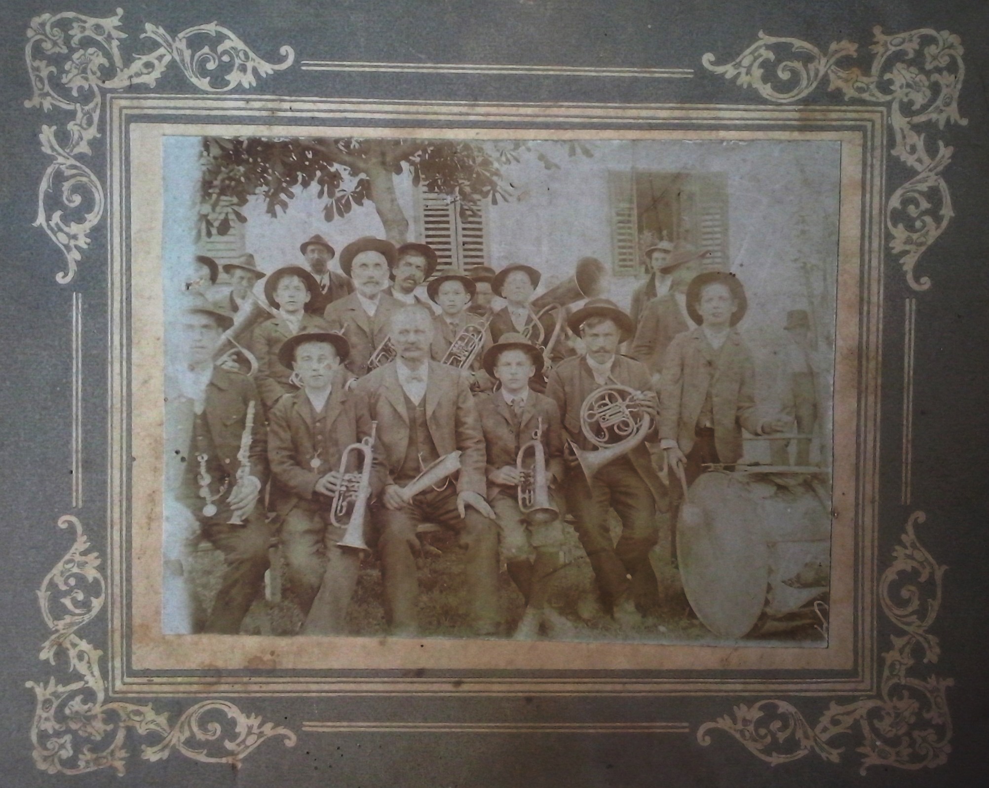 http://shramba.lovrenc.net/maxi/klepet/cam02224-gasgodba-1905.jpg