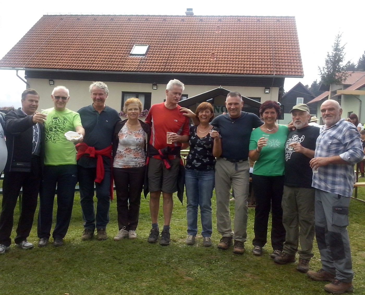 http://shramba.lovrenc.net/maxi/klepet/cam02739.jpg