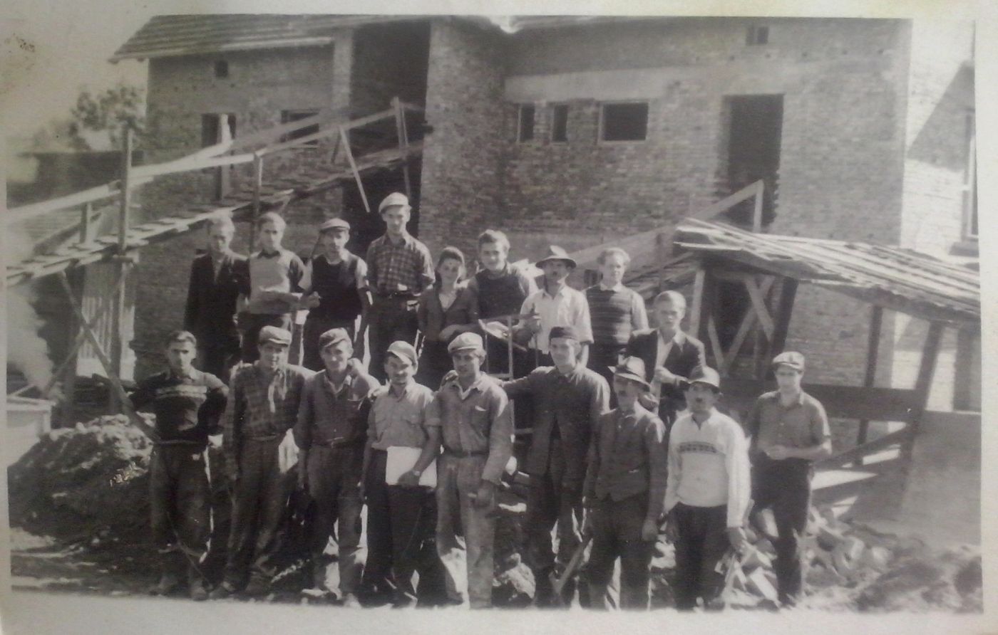 http://shramba.lovrenc.net/maxi/klepet/cam02843.jpg