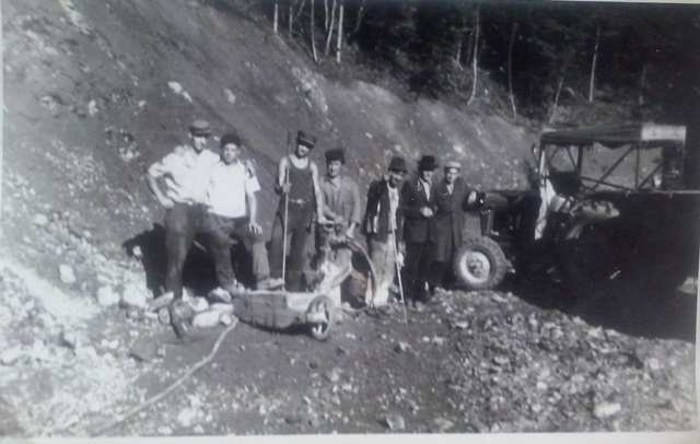 http://shramba.lovrenc.net/maxi/klepet/cam02878.jpg