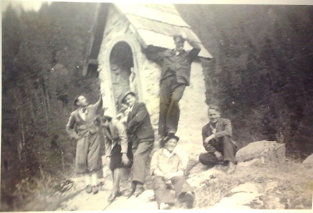 http://shramba.lovrenc.net/maxi/klepet/cam02912.jpg