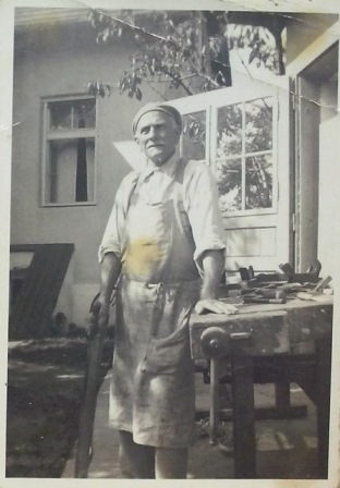 http://shramba.lovrenc.net/maxi/klepet/cam029731.jpg