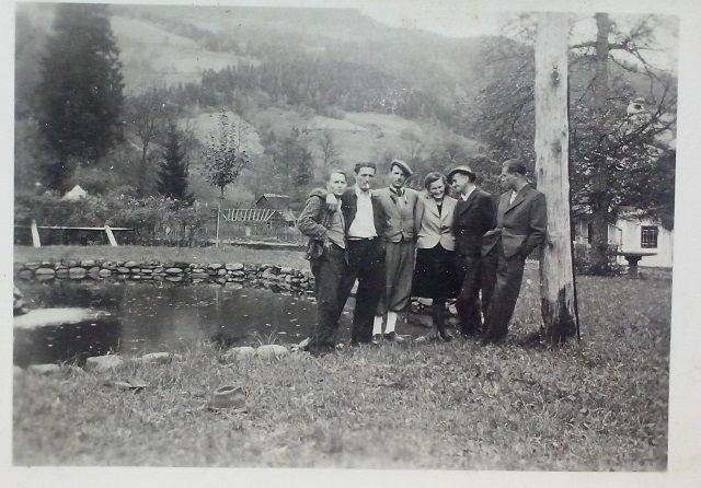 http://shramba.lovrenc.net/maxi/klepet/cam02977.jpg
