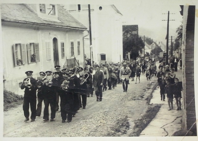 http://shramba.lovrenc.net/maxi/klepet/cam02991.jpg