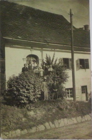 http://shramba.lovrenc.net/maxi/klepet/cam03036-arbajterjevo.jpg