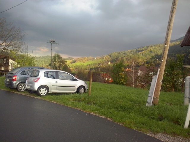 http://shramba.lovrenc.net/maxi/klepet/cam03673.jpg
