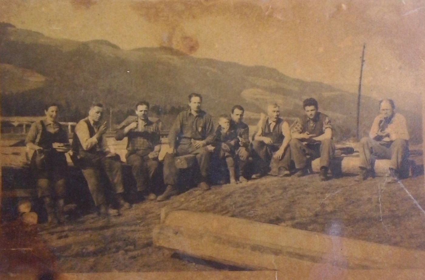 http://shramba.lovrenc.net/maxi/klepet/cam03824pri-lipniku.jpg
