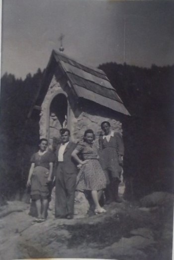 http://shramba.lovrenc.net/maxi/klepet/cam03825.jpg