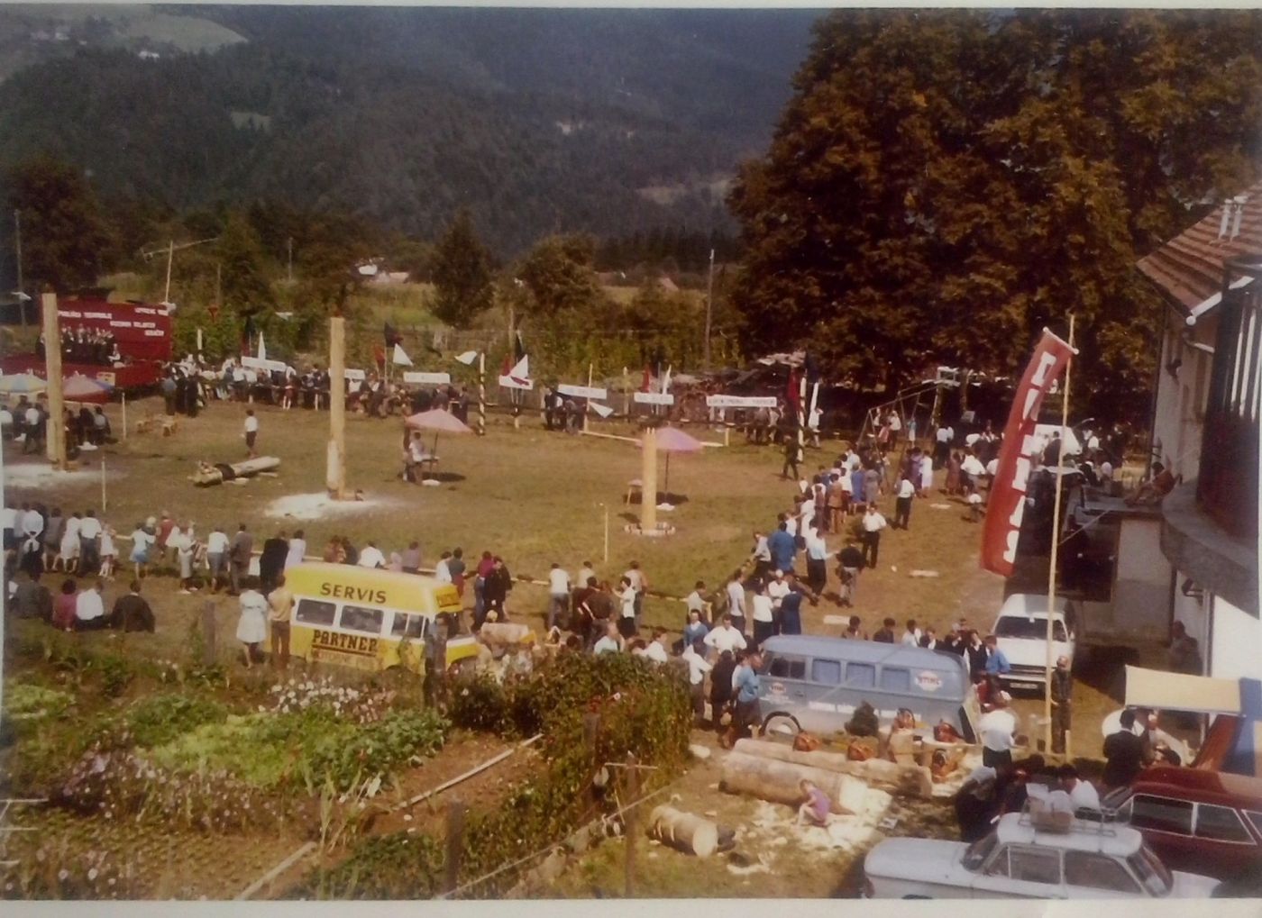 http://shramba.lovrenc.net/maxi/klepet/cam04343.jpg