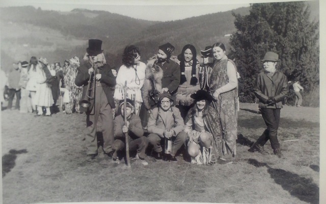 http://shramba.lovrenc.net/maxi/klepet/cam04352.jpg