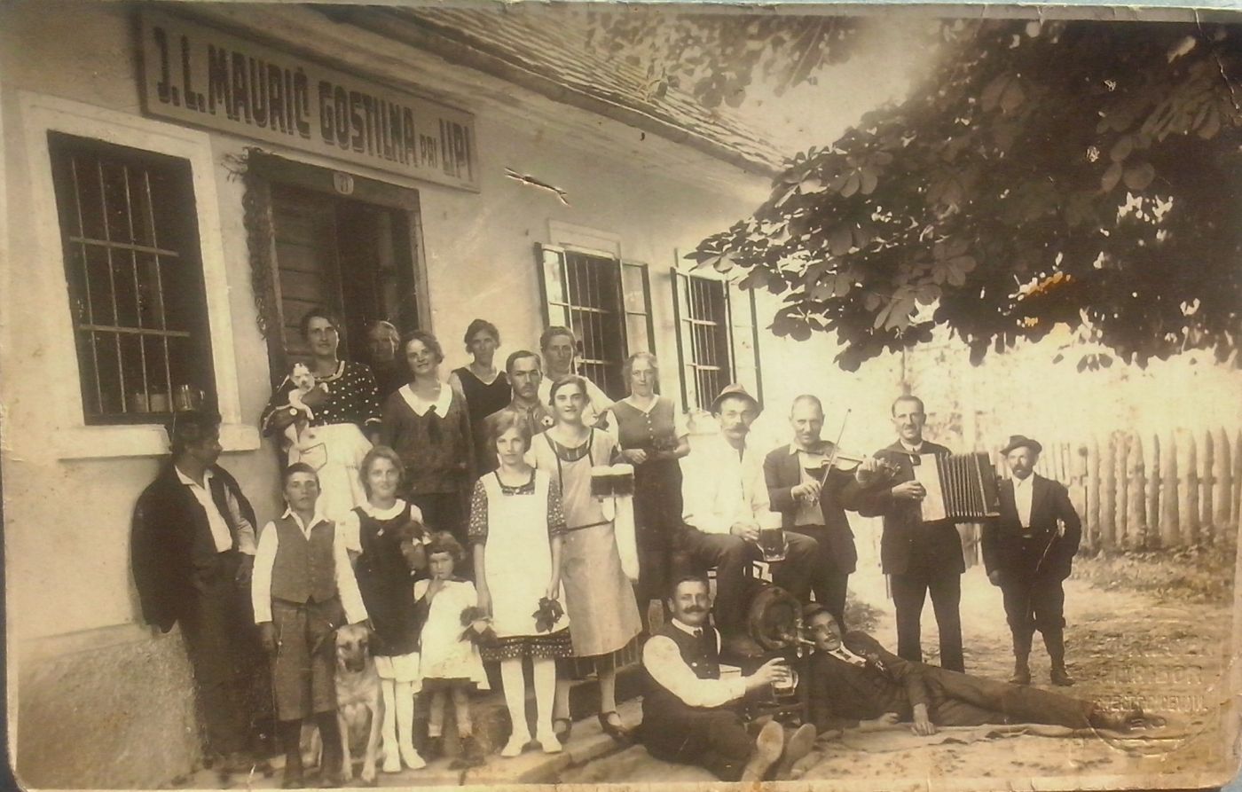 http://shramba.lovrenc.net/maxi/klepet/cam04354lastnika-mauric.jpg