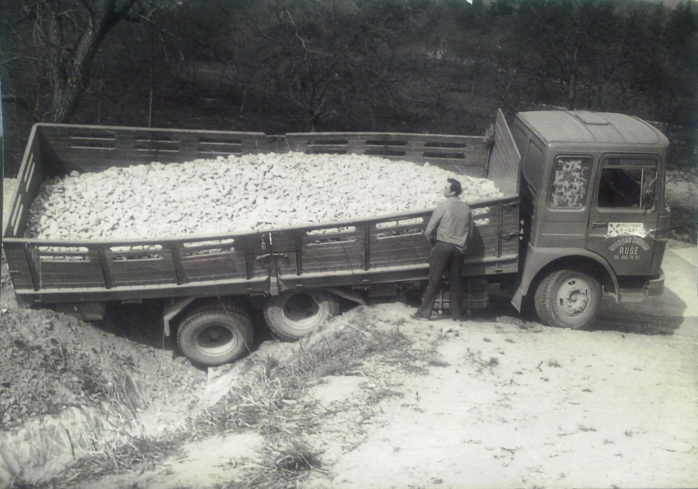 http://shramba.lovrenc.net/maxi/klepet/cam04359ko-gre-narobeje-.jpg