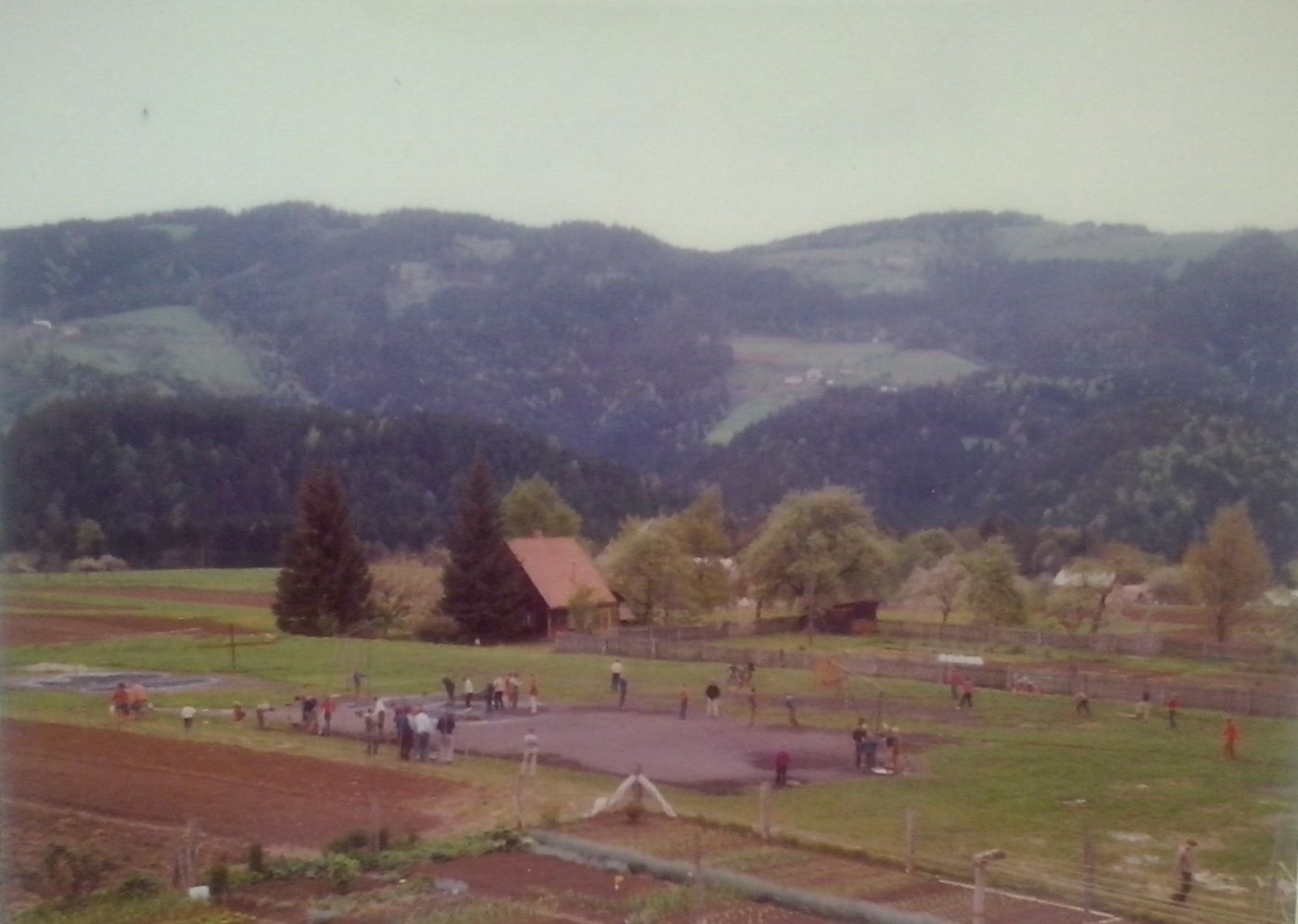 http://shramba.lovrenc.net/maxi/klepet/cam04386.jpg