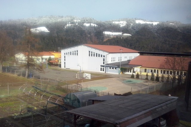 http://shramba.lovrenc.net/maxi/klepet/cam04446.jpg