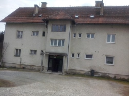 http://shramba.lovrenc.net/maxi/klepet/cam04711.jpg