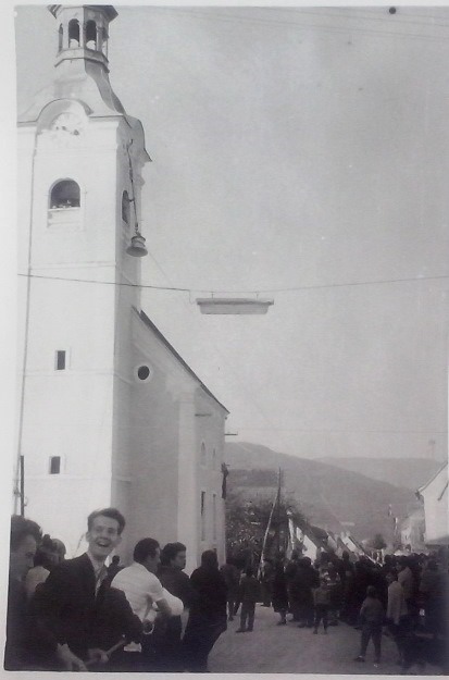 http://shramba.lovrenc.net/maxi/klepet/cam04770.jpg