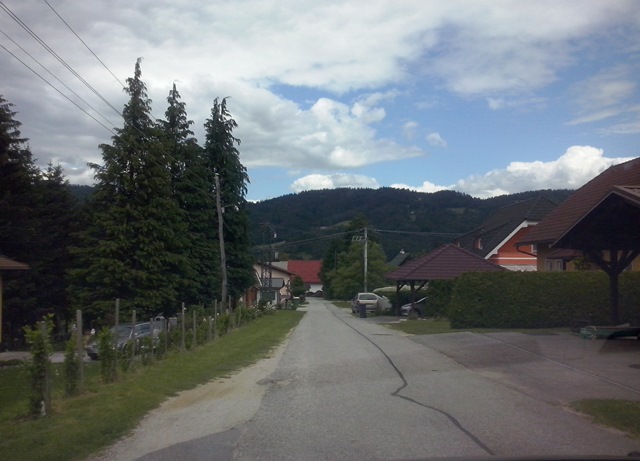 http://shramba.lovrenc.net/maxi/klepet/cam05420.jpg