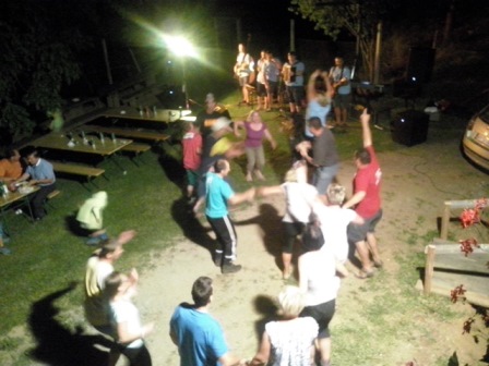 http://shramba.lovrenc.net/maxi/klepet/cam06486.jpg