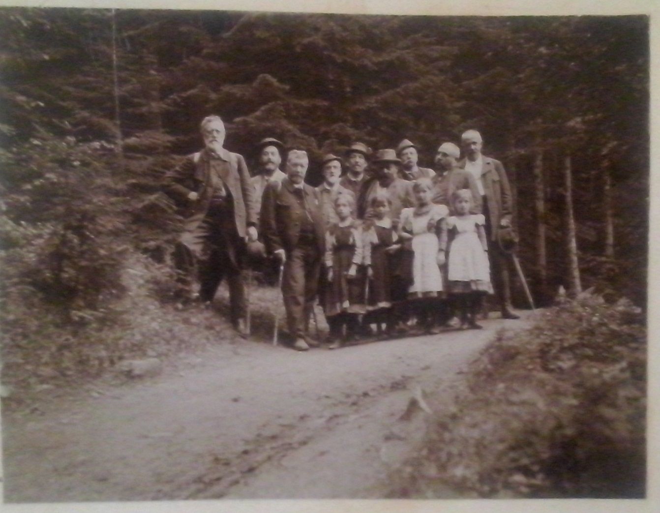 http://shramba.lovrenc.net/maxi/klepet/cam06794.jpg