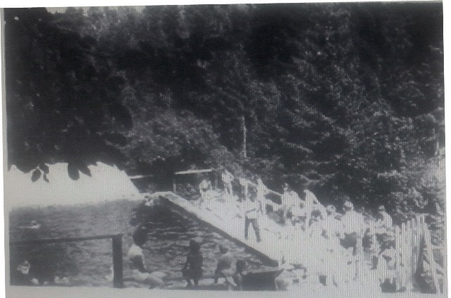 http://shramba.lovrenc.net/maxi/klepet/cam07058bazen-pri-bitner.jpg