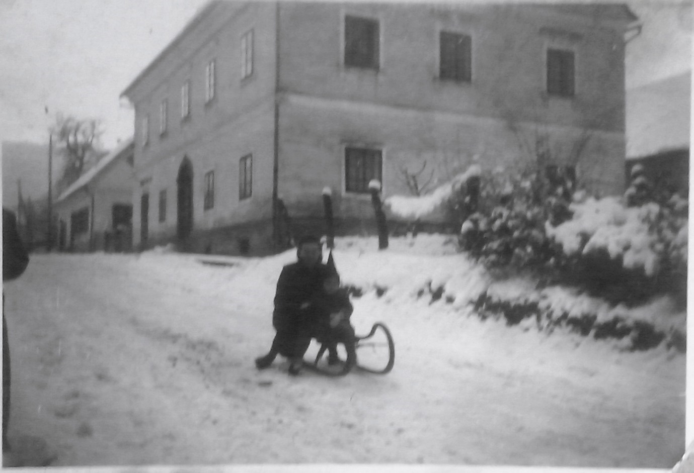 http://shramba.lovrenc.net/maxi/klepet/cam09112.jpg