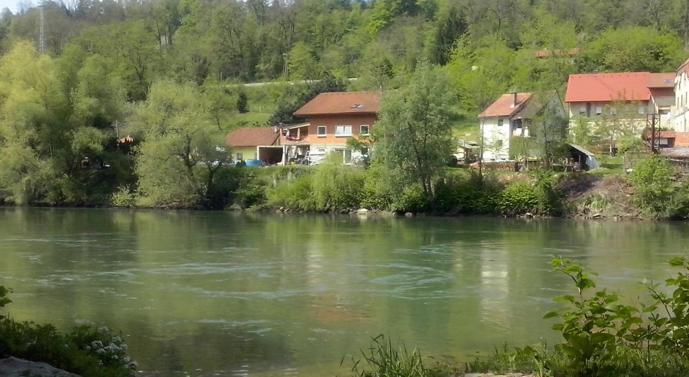 http://shramba.lovrenc.net/maxi/klepet/cam09155.jpg