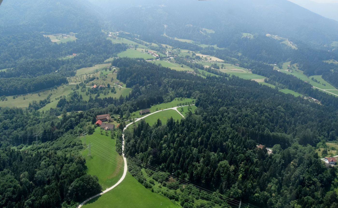 http://shramba.lovrenc.net/maxi/klepet/dsc01253lov-cinzat--ruta.jpg