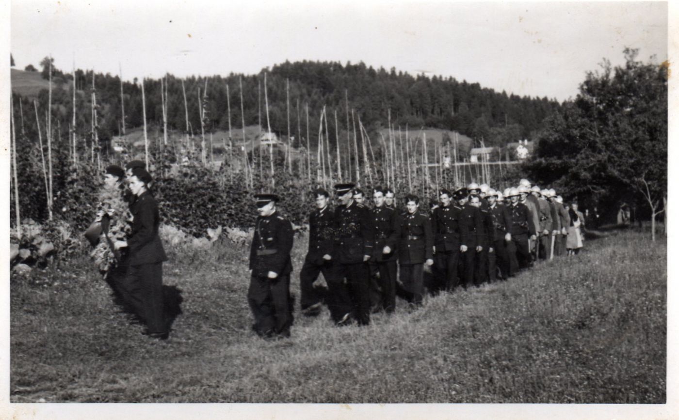 http://shramba.lovrenc.net/maxi/klepet/g30.jpg