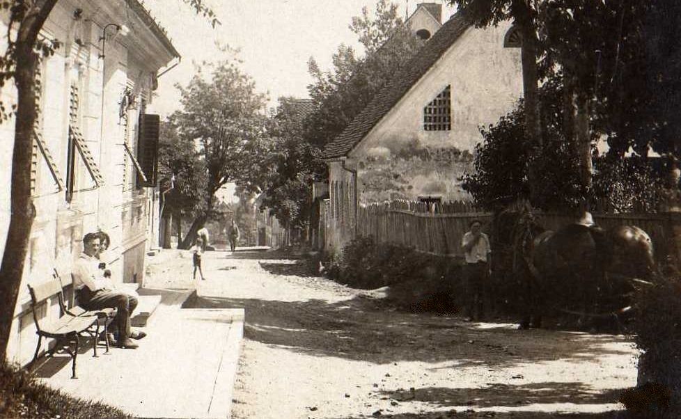 http://shramba.lovrenc.net/maxi/klepet/gtrg.jpg