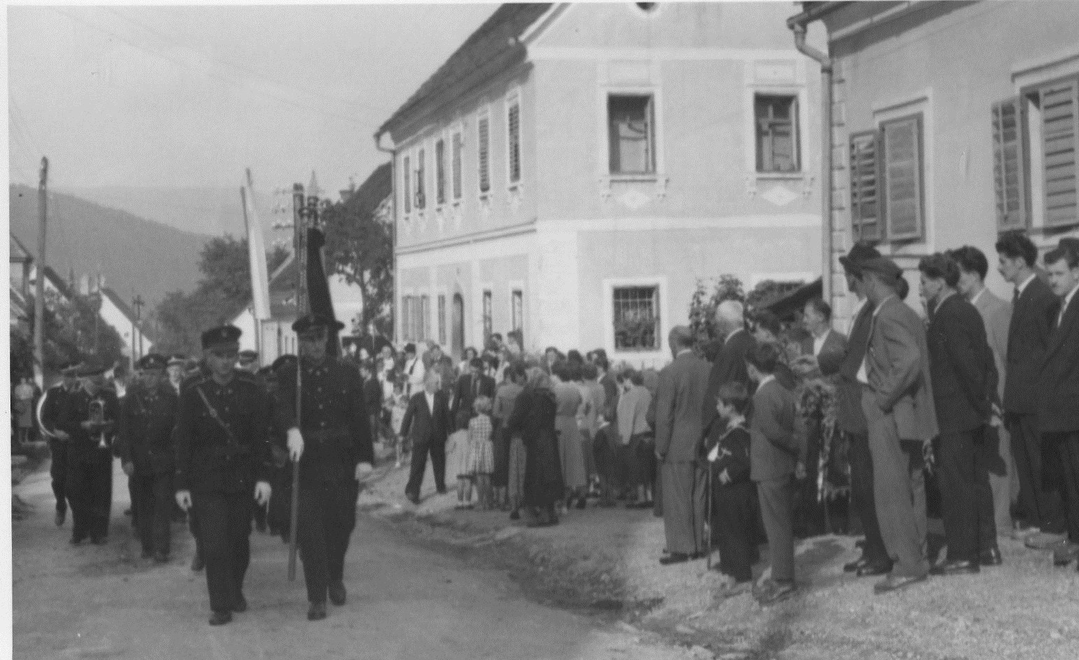 http://shramba.lovrenc.net/maxi/klepet/img1211.jpg