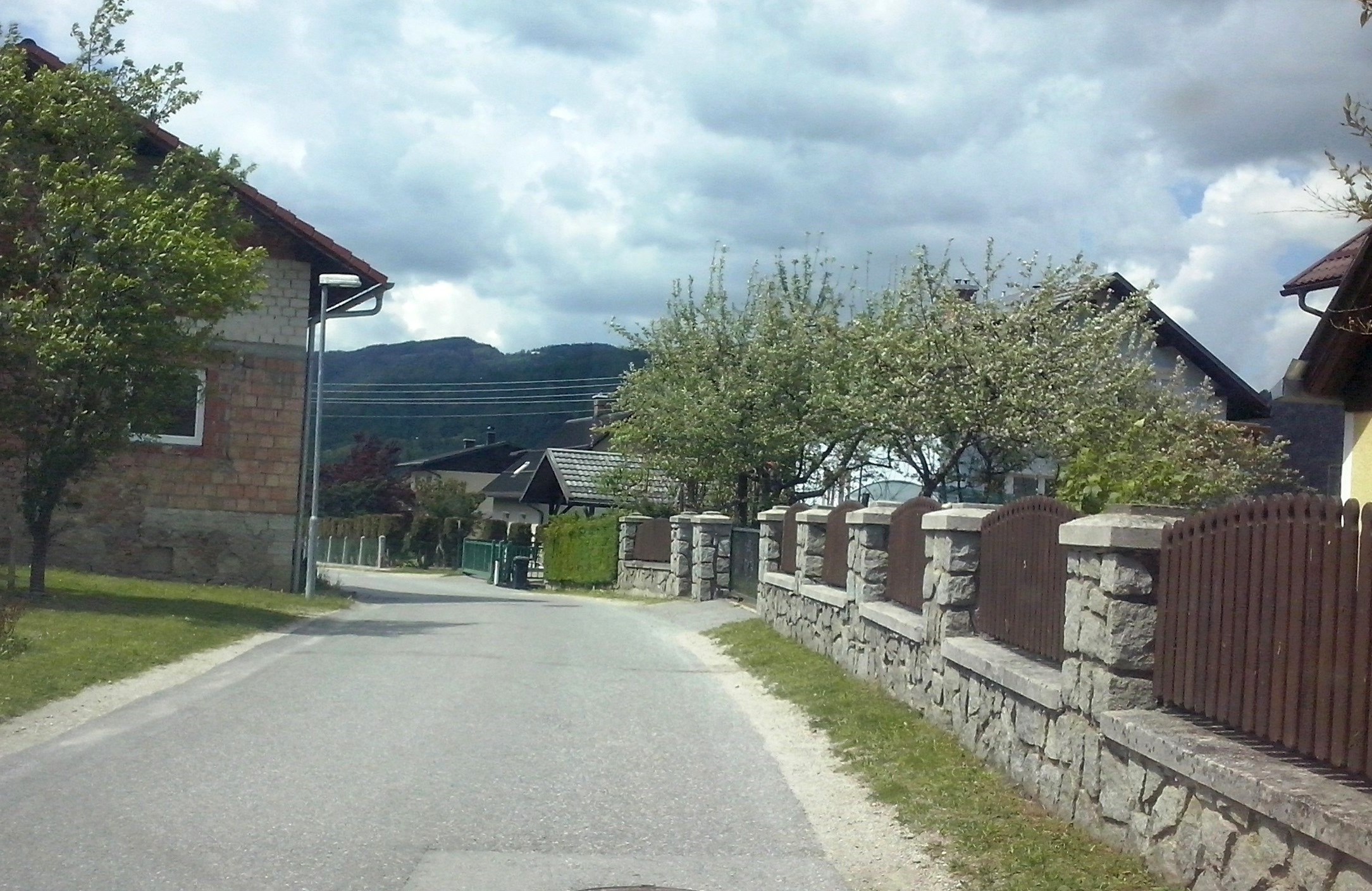 http://shramba.lovrenc.net/maxi/klepet/img256.jpg