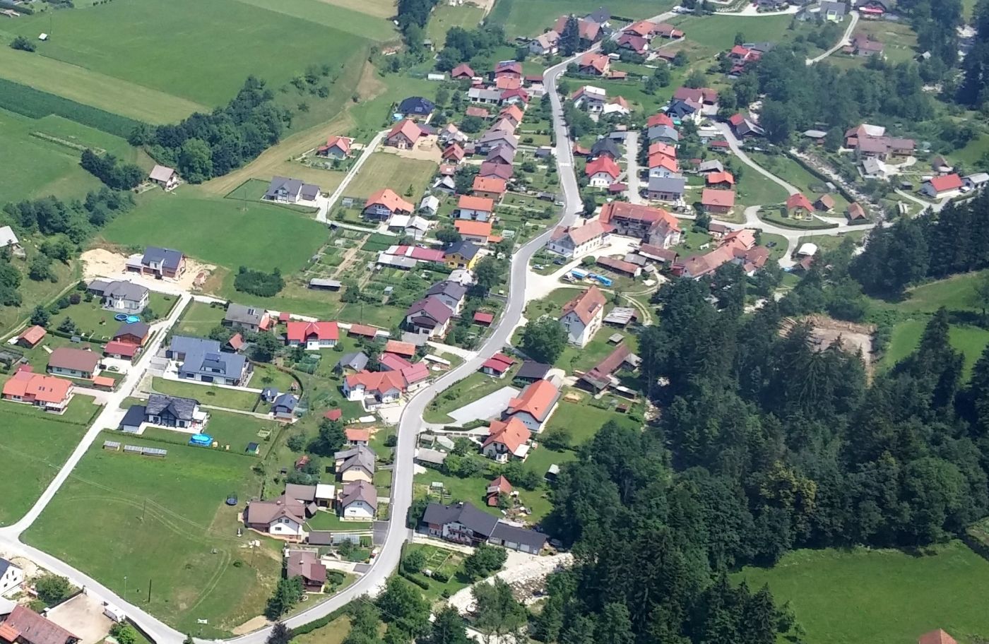 http://shramba.lovrenc.net/maxi/klepet/lov-fakovo-z-okolico-.jpg