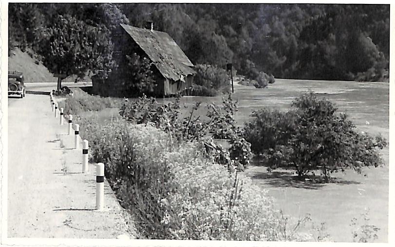 http://shramba.lovrenc.net/maxi/klepet/na-ruti-povodn.jpg