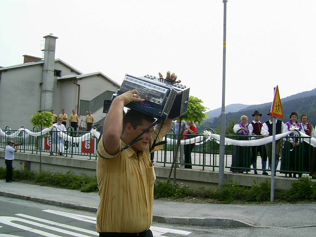 http://shramba.lovrenc.net/maxi/klepet/pic3209.jpg