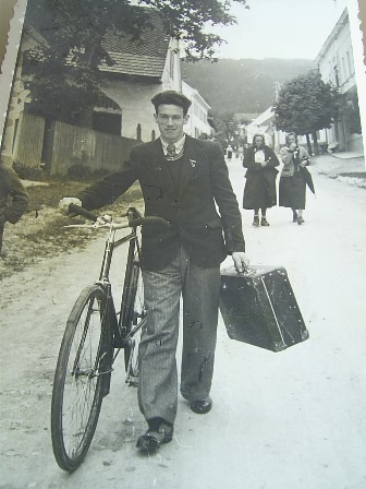 http://shramba.lovrenc.net/maxi/klepet/pic7737.jpg