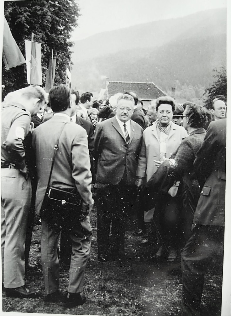 http://shramba.lovrenc.net/maxi/klepet/pic9677.jpg
