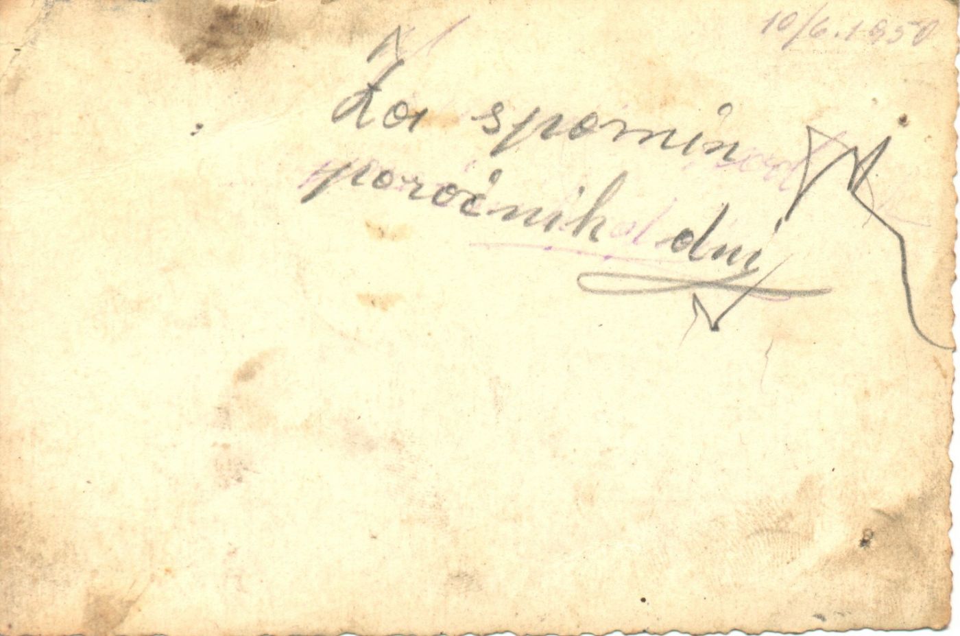 http://shramba.lovrenc.net/maxi/klepet/porokahrbtnastran.jpg
