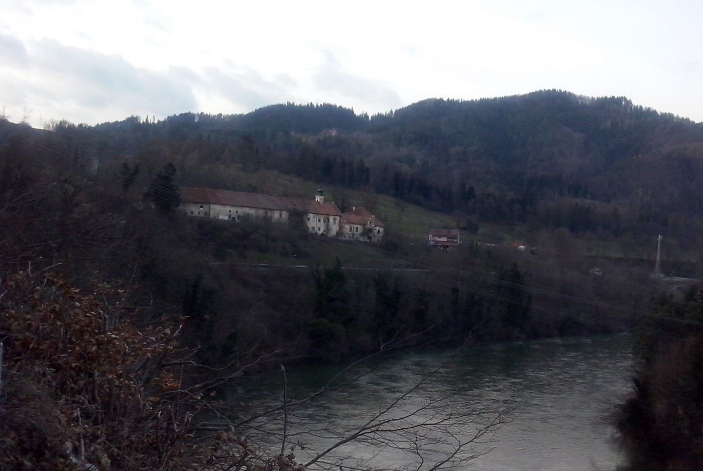 http://shramba.lovrenc.net/maxi/klepet/slika73.jpg